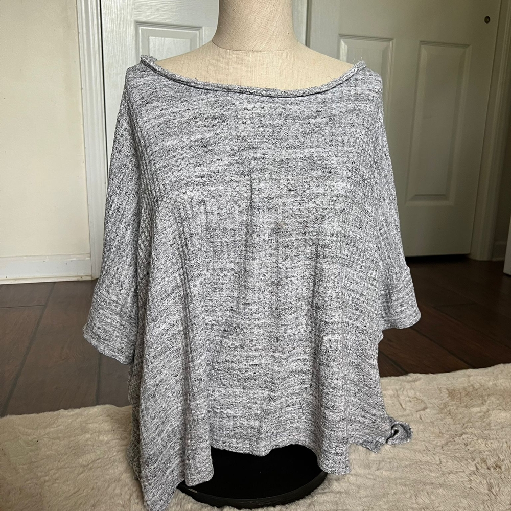 Fifteen Twenty Textured Gray Sweater